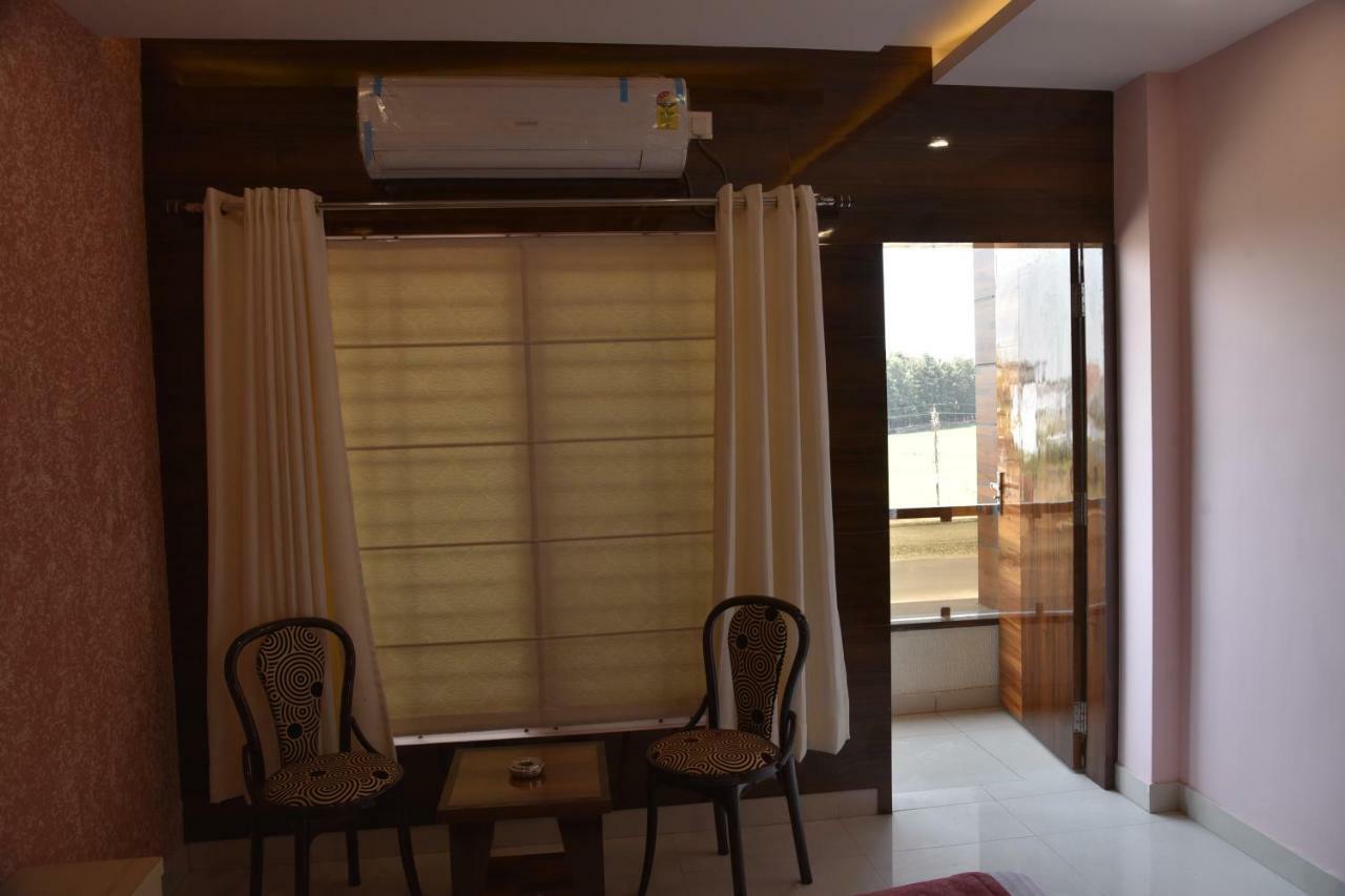 Hotel Pushpanjali Bhopal Exterior photo